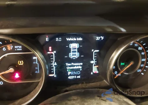 2022 Jeep Wrangler Unlimited Sport S 4X4 z USA, uszkodzony, nr VIN 1C4HJXDG8NW207109